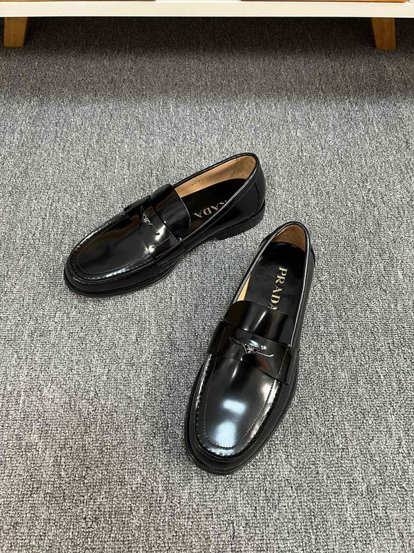 프라다 Prada 남성 소가죽 구두 001-195778