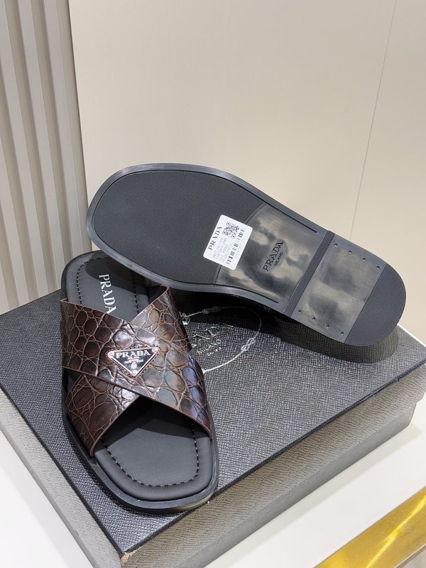 Prada 더블 스트랩 가죽 남성 슬리퍼 001-195781