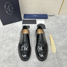 프라다 PRADA 삼각 로고 플랫폼 로퍼 001-195805