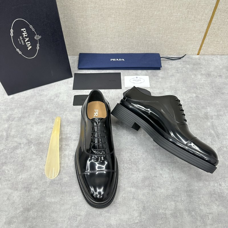 프라다 PRADA 삼각 로고 플랫폼 로퍼 001-195805