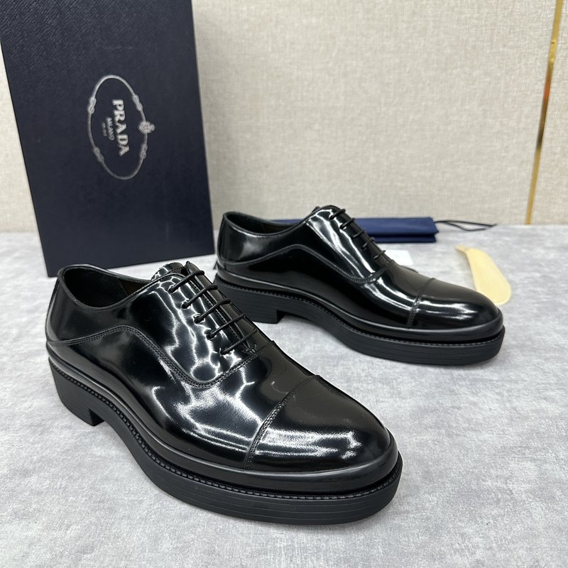 프라다 PRADA 삼각 로고 플랫폼 로퍼 001-195805