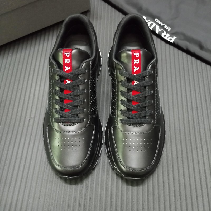 PRADA 신상 블랙 가죽 구두 001-195817