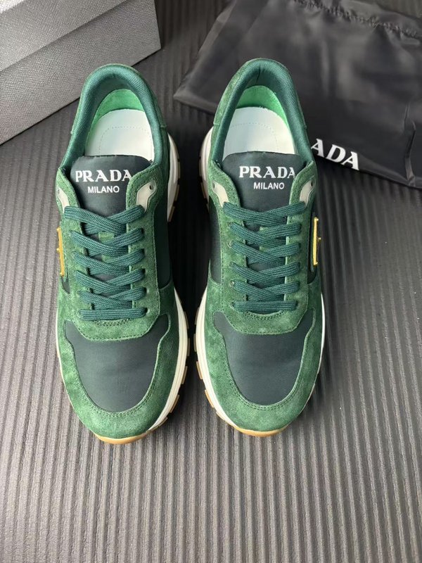 PRADA 그린 신상품 패션 제품 001-195837