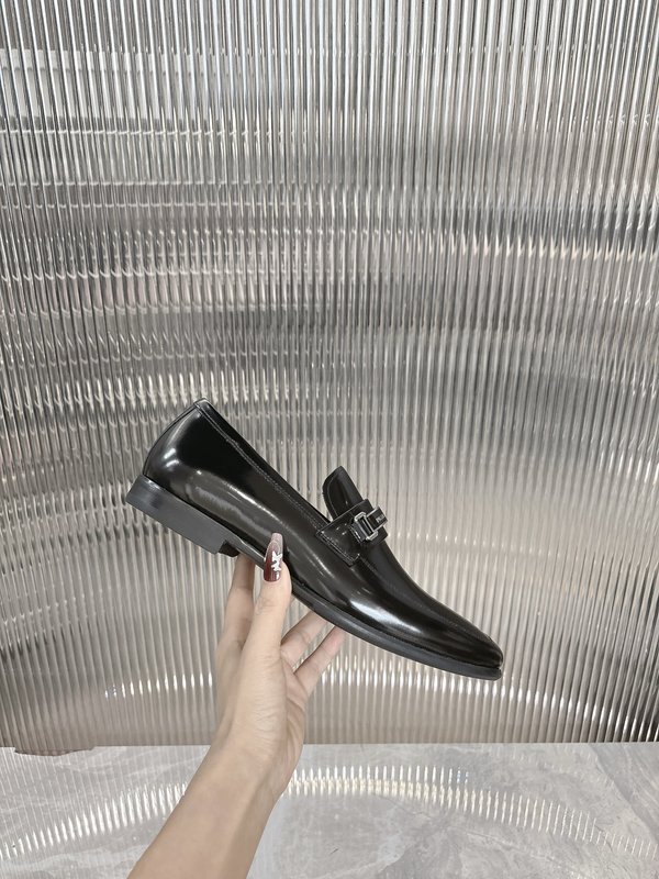 Prada 프라다 남성 캐주얼 로퍼 가죽신발 001-195855