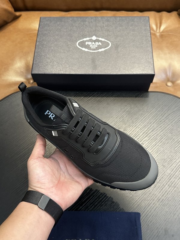 Prada 프라다 남성 나일론 운동화 001-195905