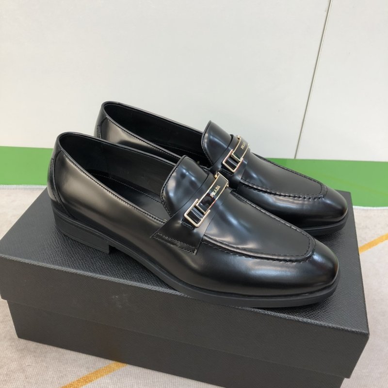PRADA 패션 캐주얼 런웨이 가죽 신발 001-195916