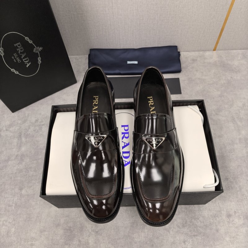 Prada 프라다 사피아노 시리즈 남성 가죽 로퍼 001-195935