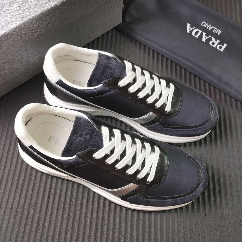 PRADA 란포 소재 운동화 001-195977