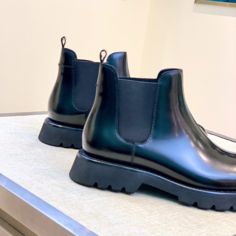 PRADA 클래식 라운드 토 남성 가죽 부츠 001-195985