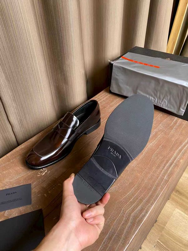 PRADA 남성 하이엔드 가죽오리진얼 복각 001-195992