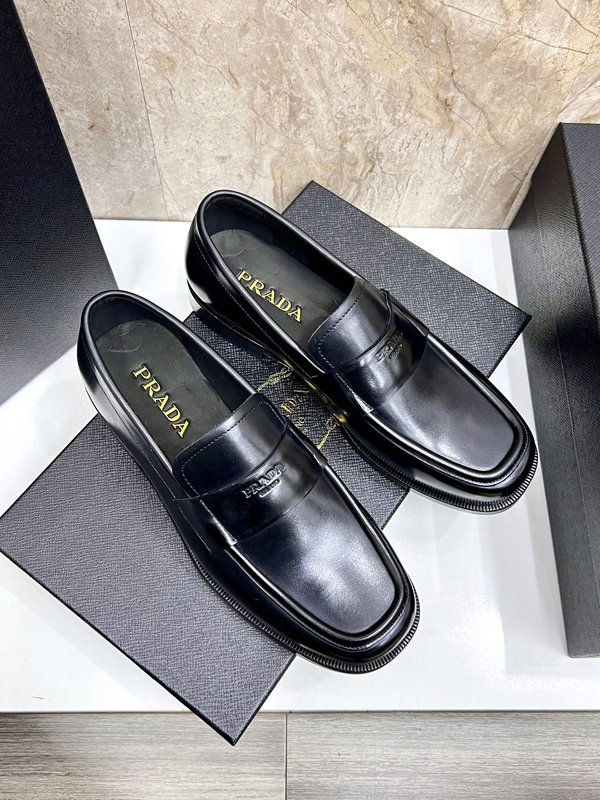 Prada 프라다 남성 비즈니스 가죽 로퍼 001-196018