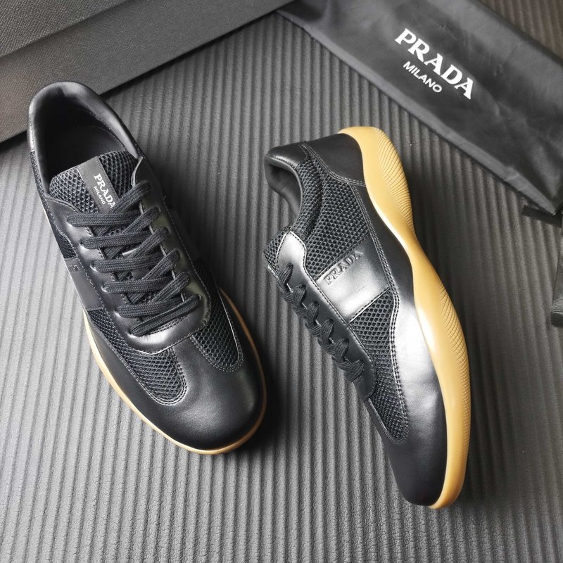 프라다 PRADA 클래식 캐주얼 운동화 001-196042