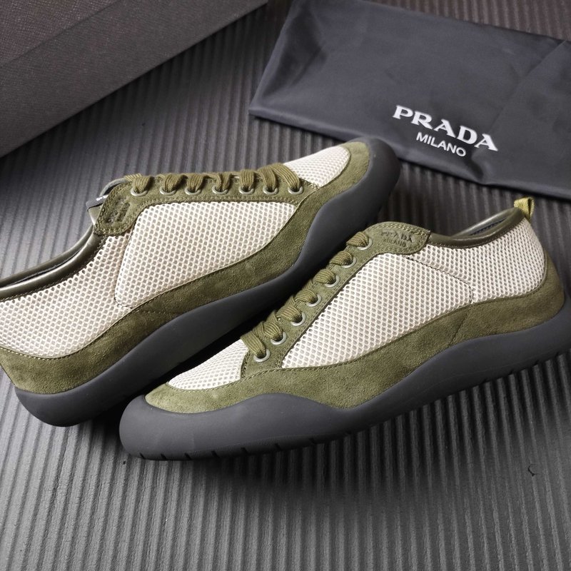 PRADA 프라다 그린 로우톱 스니커즈 001-196047