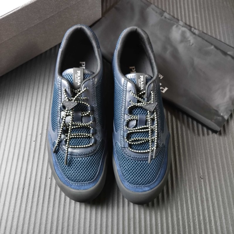 프라다 PRADA 블루 캐주얼 운동화 001-196053