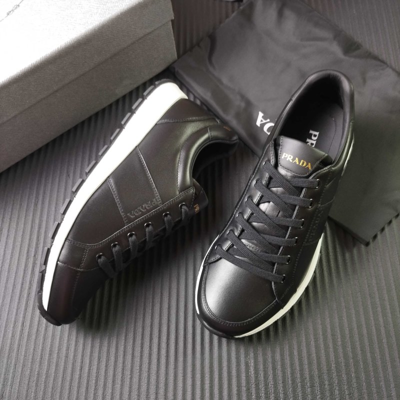 PRADA 블랙 캐주얼 스니커즈 001-196095