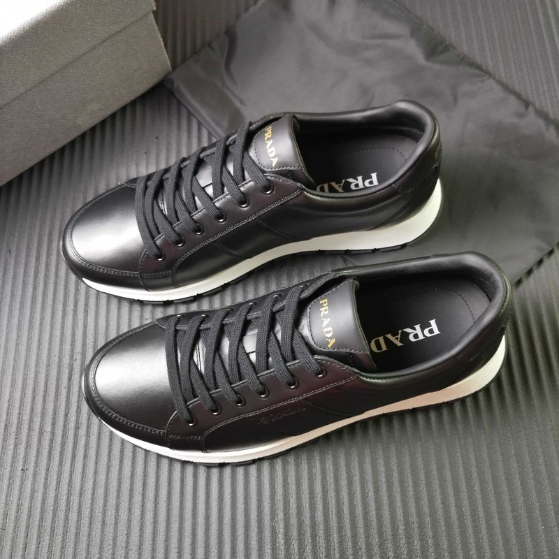 PRADA 블랙 캐주얼 스니커즈 001-196095