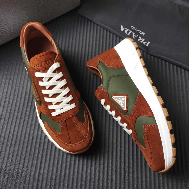 PRADA 브라운 가죽 캐주얼 운동화 001-196107