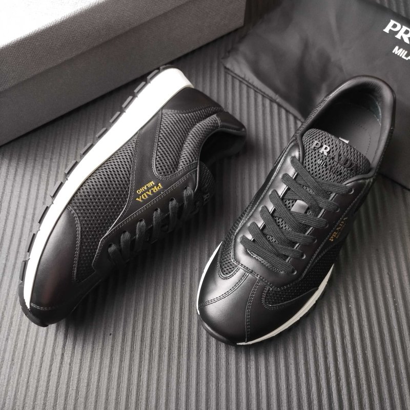 PRADA 블랙 캐주얼 운동화 001-196114