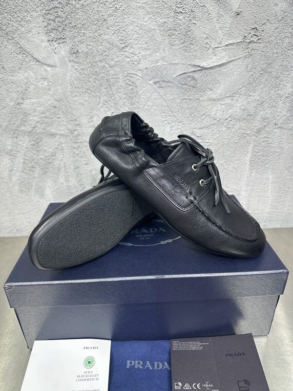 PRADA 레트로 남성 레이어드 캐주얼 가죽슈즈 001-196116