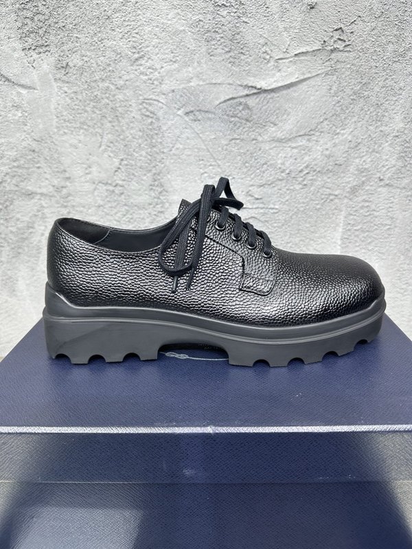 PRADA 춘추용 영국풍 비즈니스 레이스 더비슈즈 001-196123