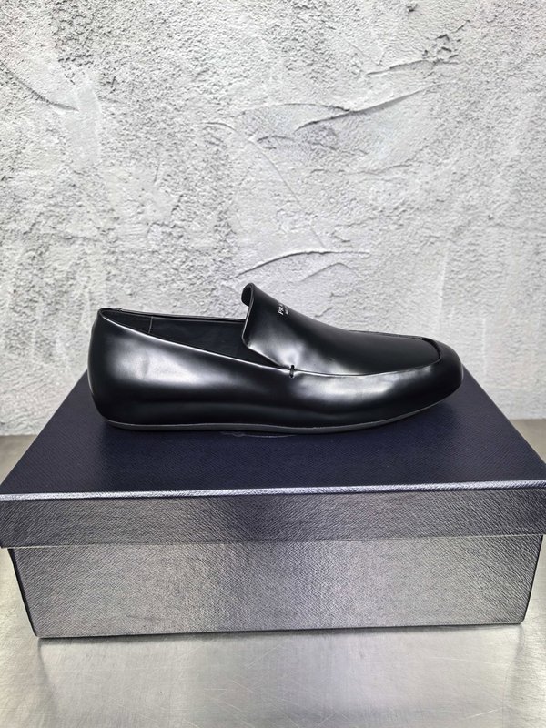 PRADA 남성 클래식 빈티지 몽크 로퍼 구두 001-196125