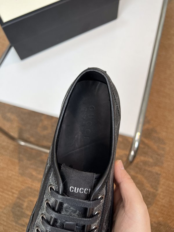 GUCCI 클래식 남성화 수입 가죽 더블 G 001-196203