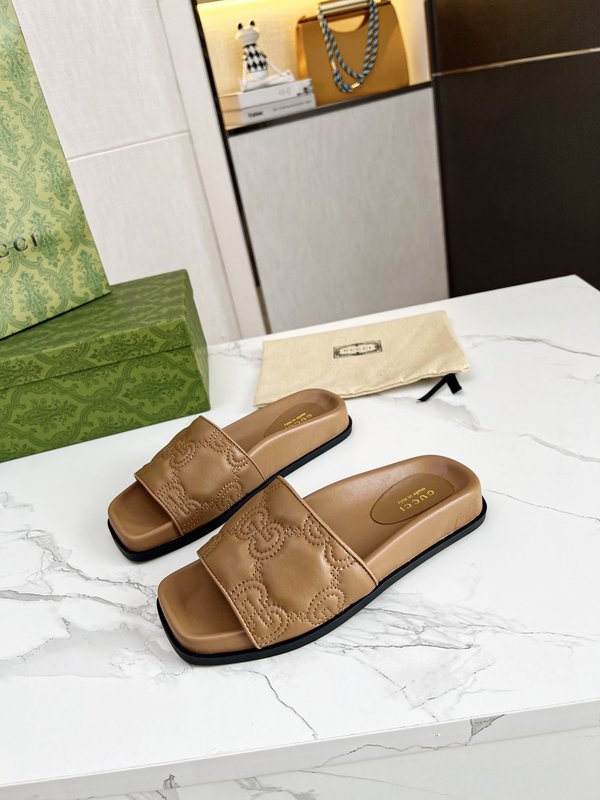 구찌 GUCCI 신상 수입 양가죽 슬리퍼 001-196218