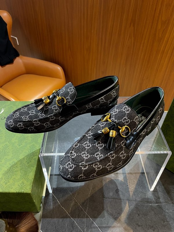 GUCCI 말비트 장식 남성 로퍼 001-196242