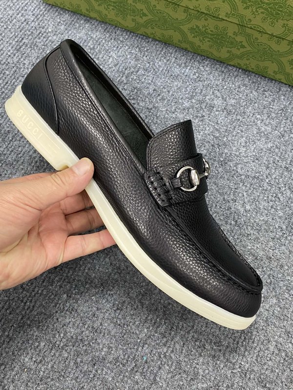 GUCCI 구찌 남성 블랙 캐주얼 슈즈 001-196244
