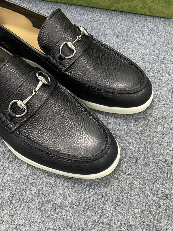 GUCCI 구찌 남성 블랙 캐주얼 슈즈 001-196244