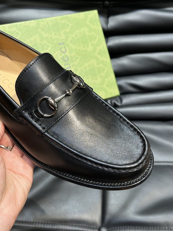 GUCCI 남성 정장 캐주얼 가죽 신발 001-196247
