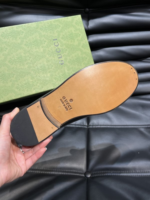 GUCCI 남성 정장 캐주얼 가죽 신발 001-196247