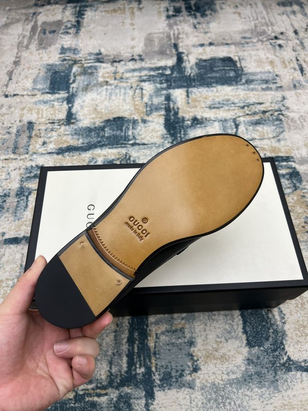 Gucci 남성 정장 로퍼 소가죽 더블 G 로고 001-196250