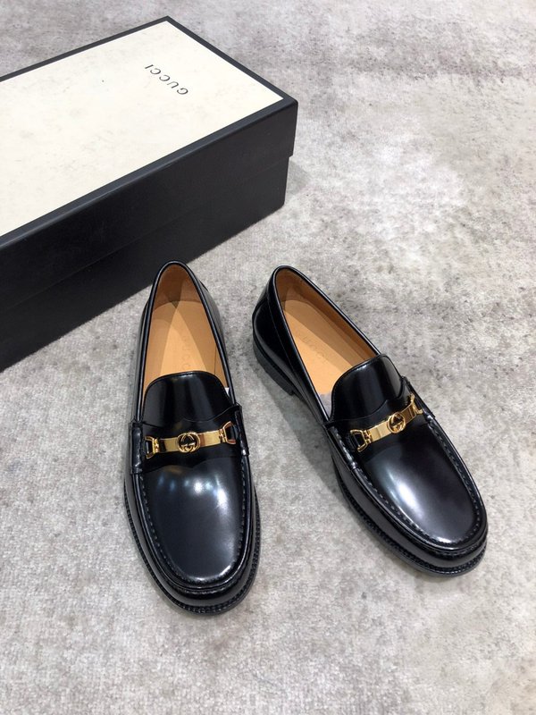 Gucci 신상 소가죽 개변주 로퍼 001-196390