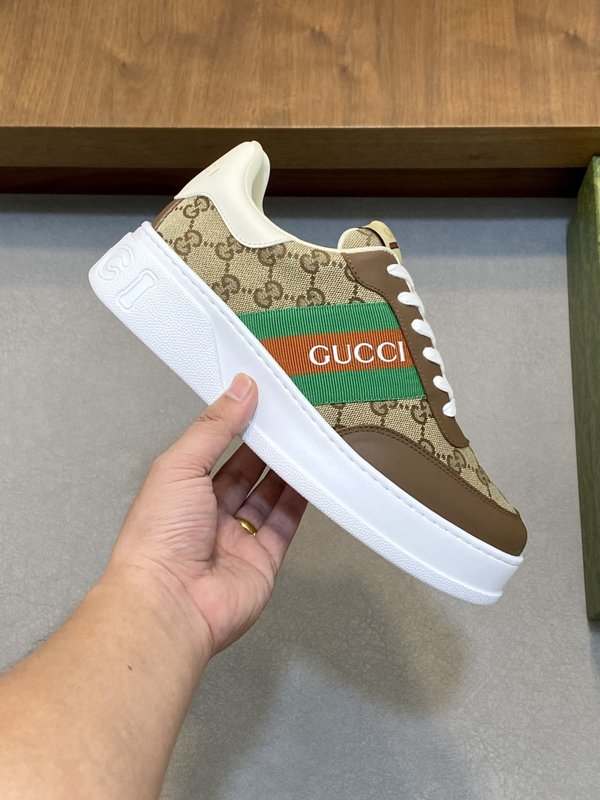 Gucci 구치 나파 가죽 자수 스니커즈 001-196425