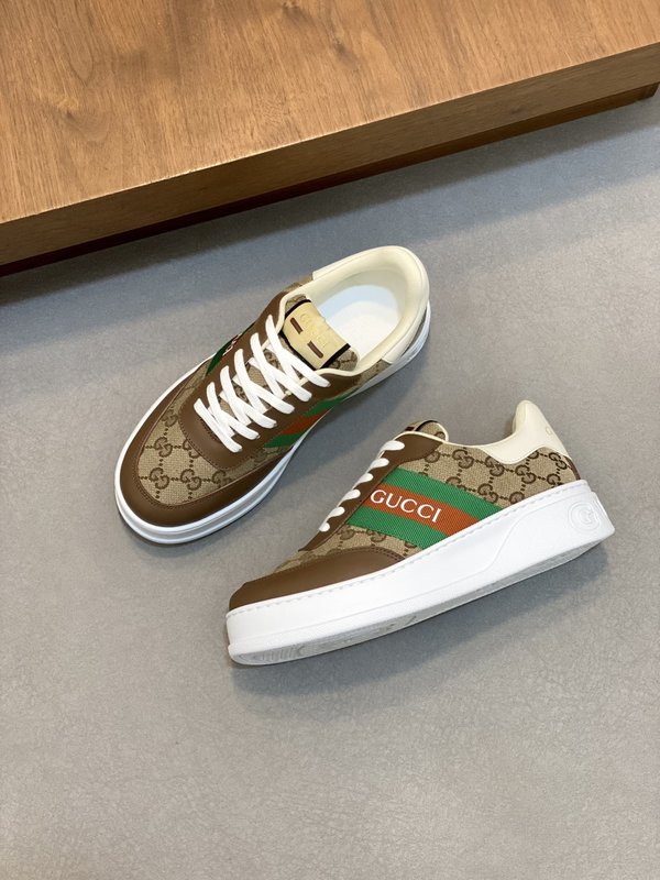 Gucci 구치 나파 가죽 자수 스니커즈 001-196425