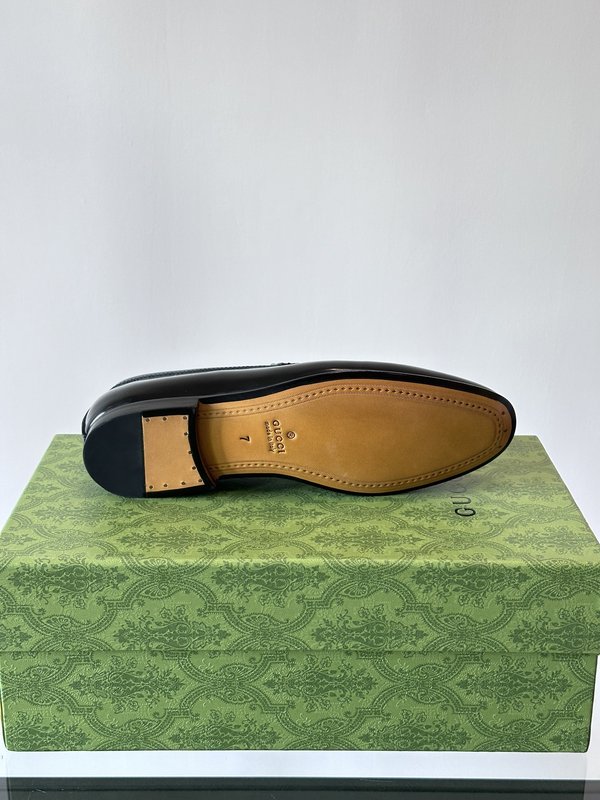 Gucci 남성 소 가죽 캐주얼 구두 001-196444