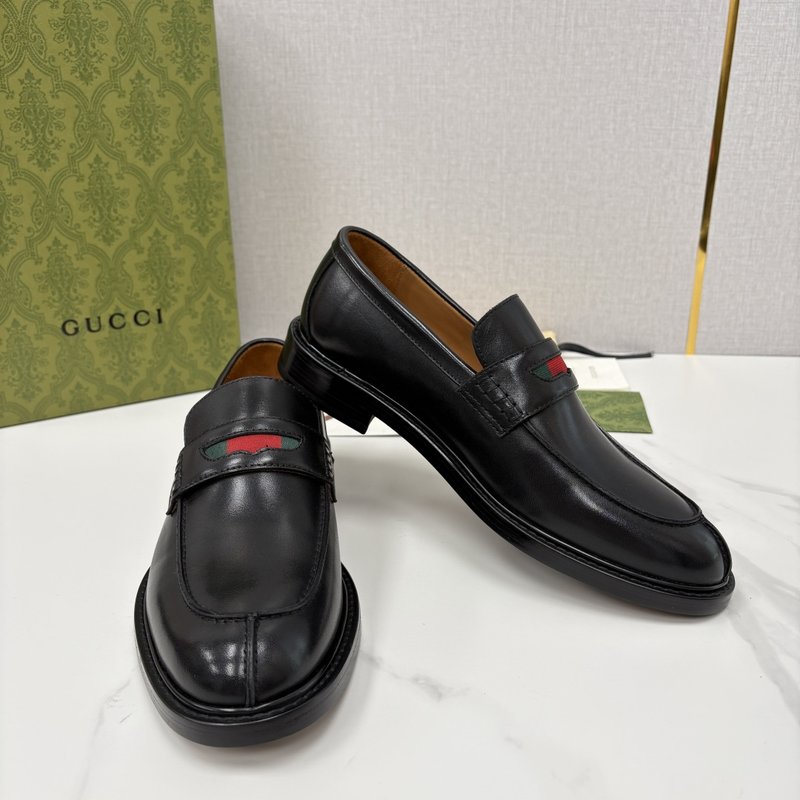 Gucci 남성 심플 로퍼 슈즈 001-196506