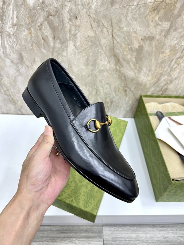 GUCCI 더블 G 스트랩 가죽 로퍼 001-196535