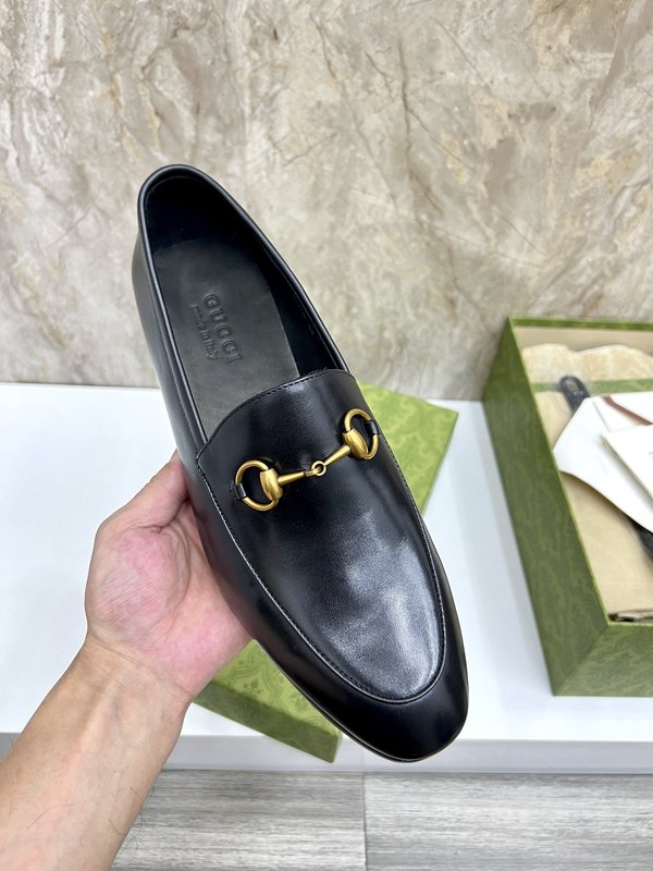 GUCCI 더블 G 스트랩 가죽 로퍼 001-196535