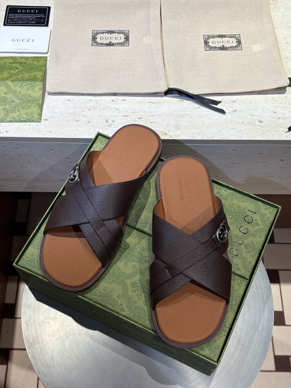 GUCCI 남성 크로스 인터록 샌들 001-196581