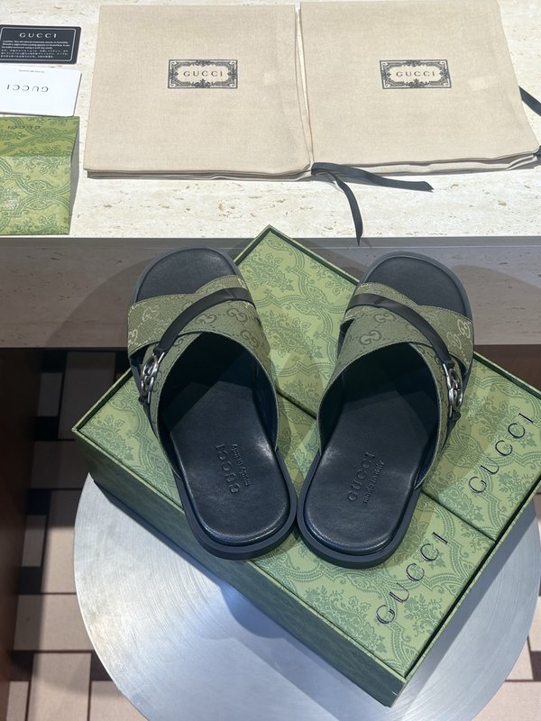 GUCCI 남성 크로스 샌들 더블 G 로고 001-196587