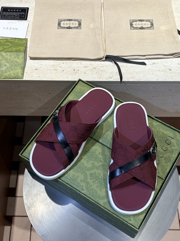 GUCCI 남성 교차 더블 G 샌들 001-196588