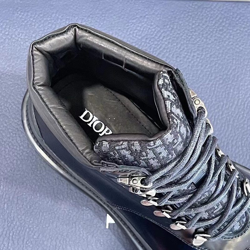 Dior Explorer 남성 군용풍 가죽 부츠 001-196631