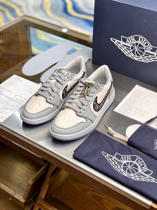 Dior X AJ 1联名 운동화 001-196653