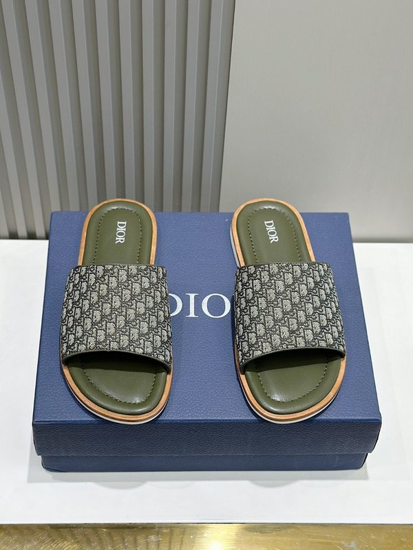 Dior Alias 남성 그레인 가죽 샌들 001-196755