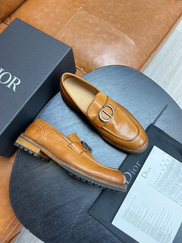 Dior 디오 레이스업 조각상 워시드 가죽 구두 001-196793