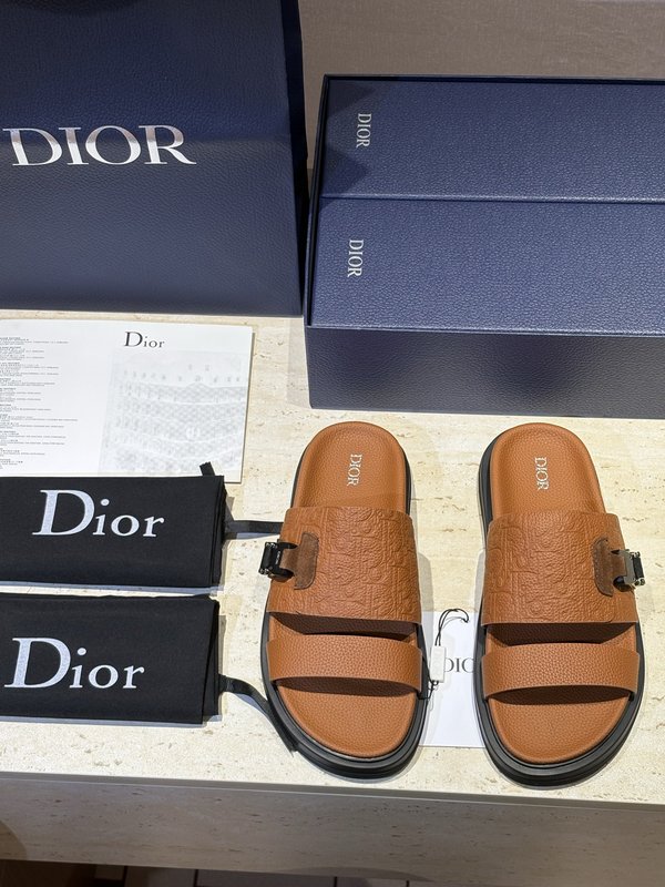 Dior Aqua 남성 교차 스트랩 샌들 001-197141