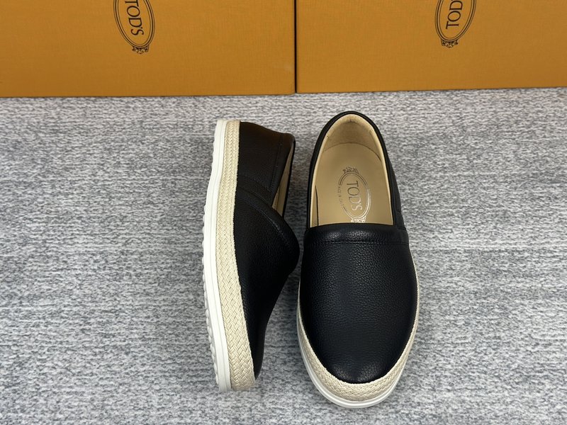 TOD'S 토즈 신규 남성 가죽 로퍼 001-197177
