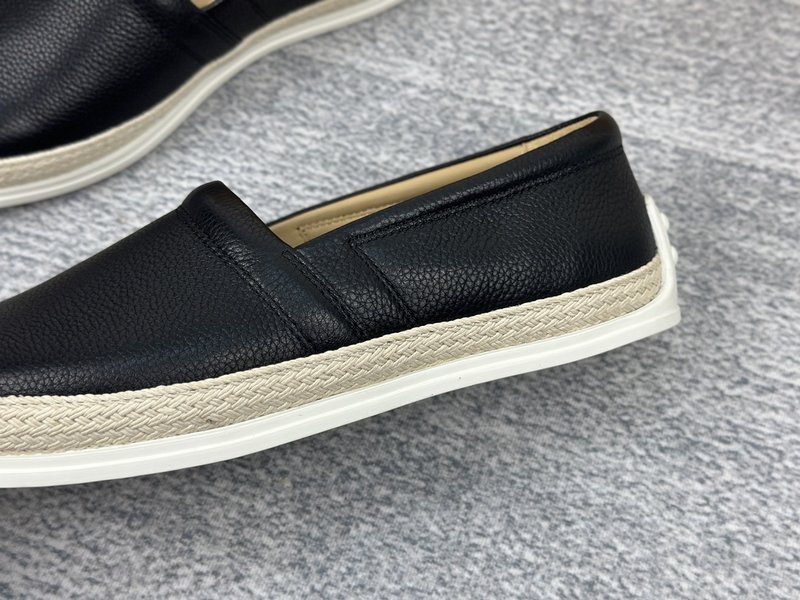 TOD'S 토즈 신규 남성 가죽 로퍼 001-197177